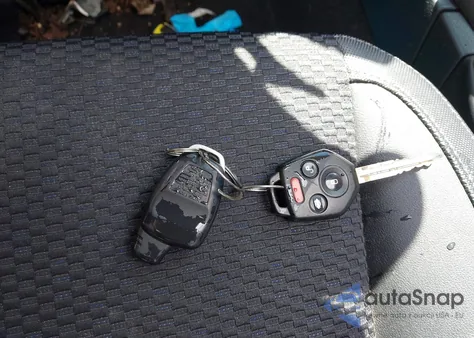 2018 Subaru Forester 2.5I Premium из США, поврежденный, VIN JF2SJAGC6JH563781